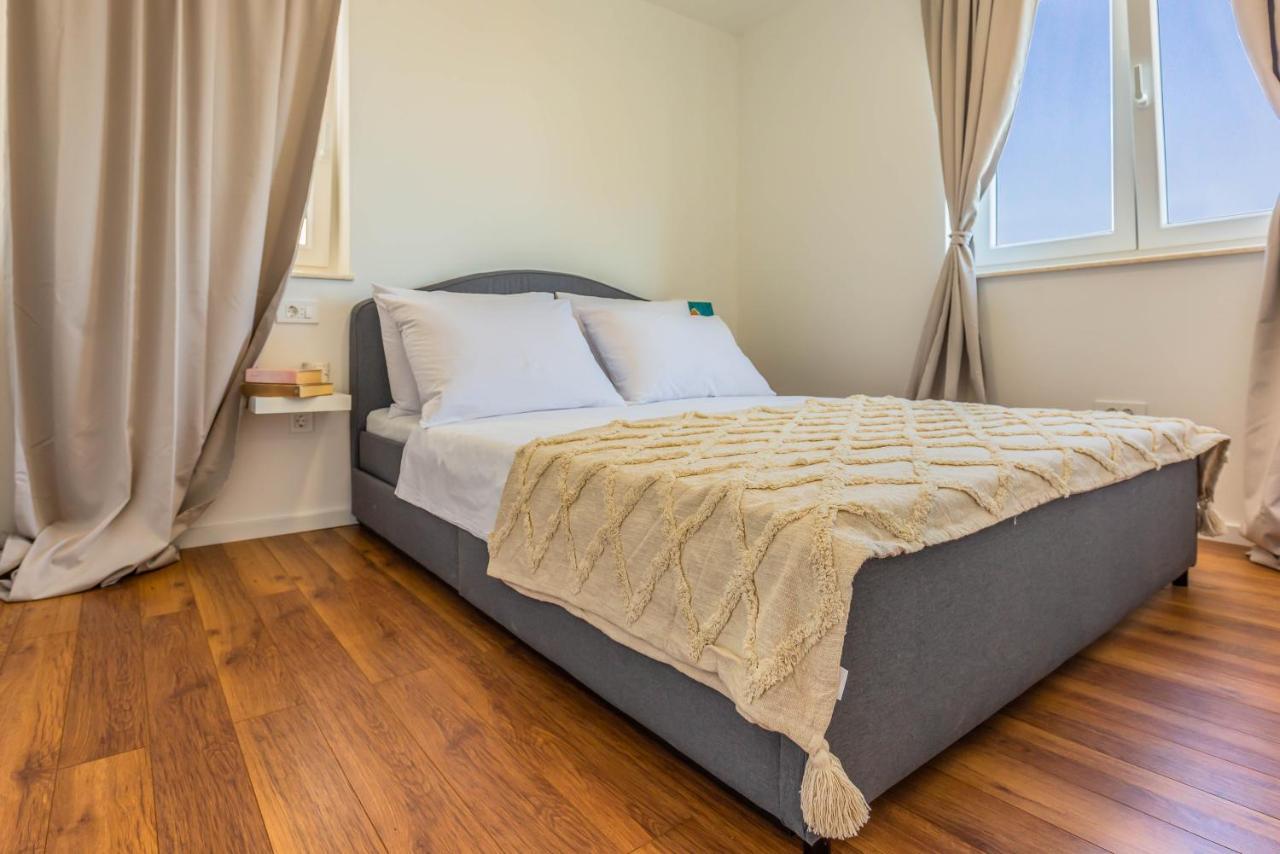 Sea View Apartment Čelina Dış mekan fotoğraf